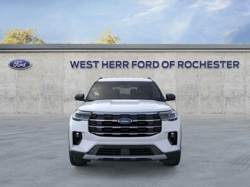 Used 2026 Space White Metallic Ford Active image 7