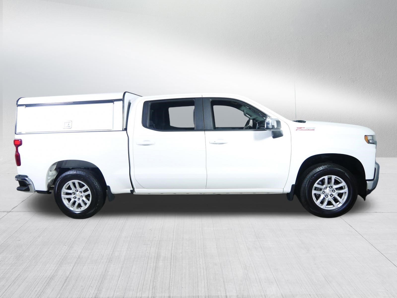 Used 2020 SUMMIT WHITE Chevrolet LT image 8
