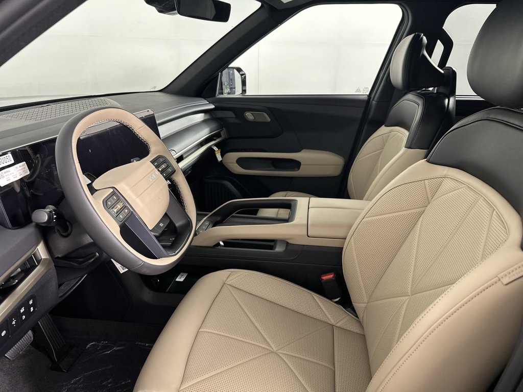 New 2027 Black Kia EX image 2