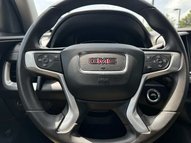 Used 2023 Silver GMC SLE image 19