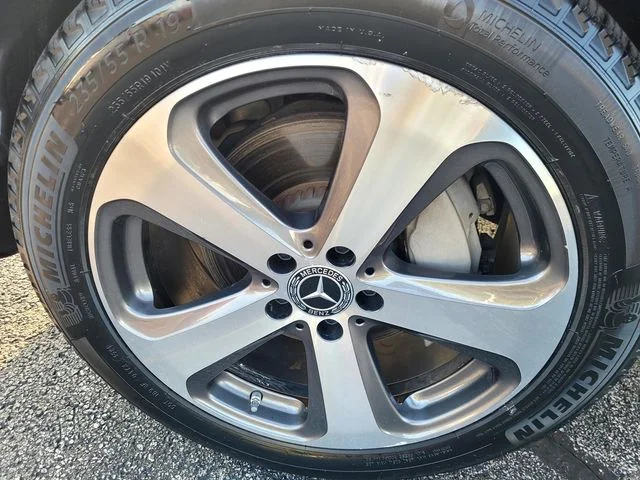 Used 2022  Mercedes-Benz GLC 300 image 13