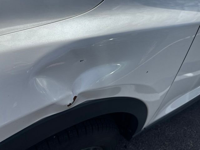 Used 2021 White Mazda Touring image 3
