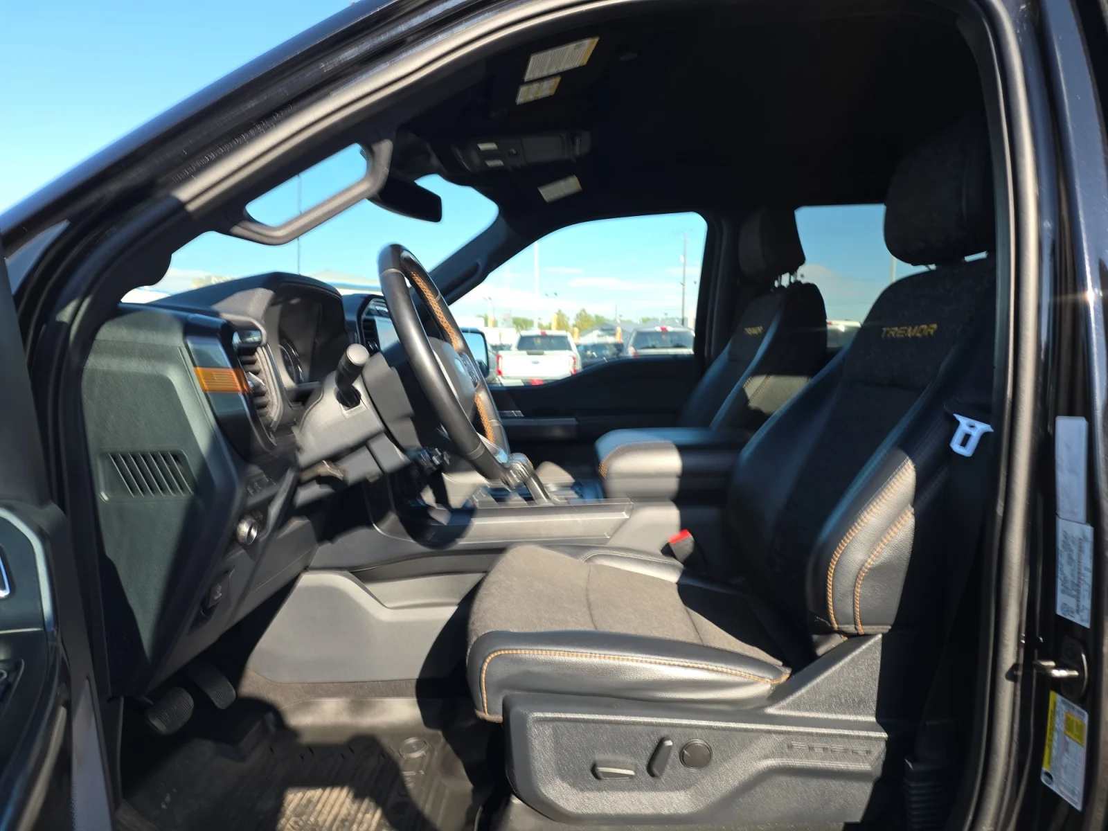 Used 2023 Agate Black Metallic Ford Tremor image 16
