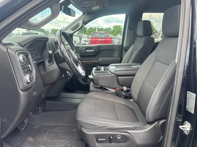 Used 2019 ONYX BLACK GMC SLE image 10