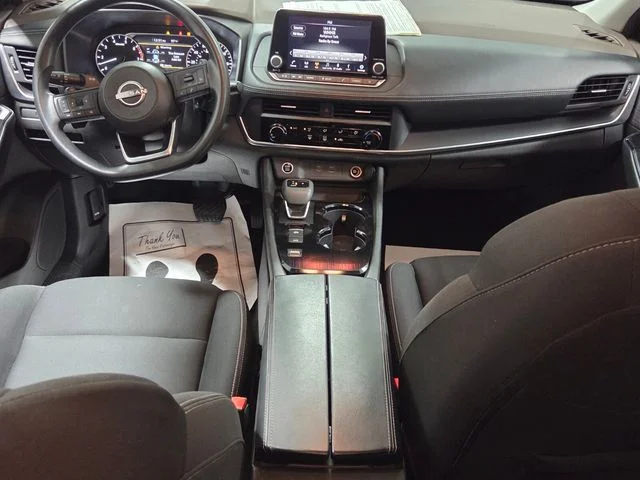 Used 2023 Blue Nissan S image 8
