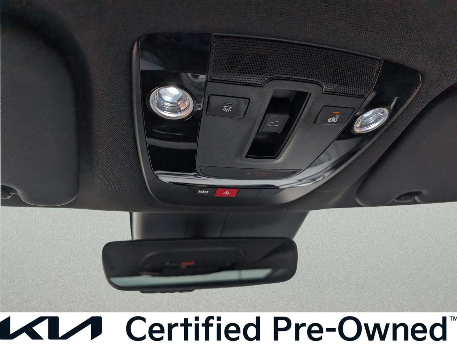 Used 2022 Snow White Pearl Kia GT-Line image 31