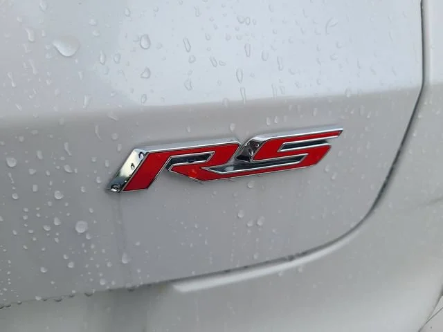 New 2026 Iridescent Pearl Tricoat Chevrolet RS image 31