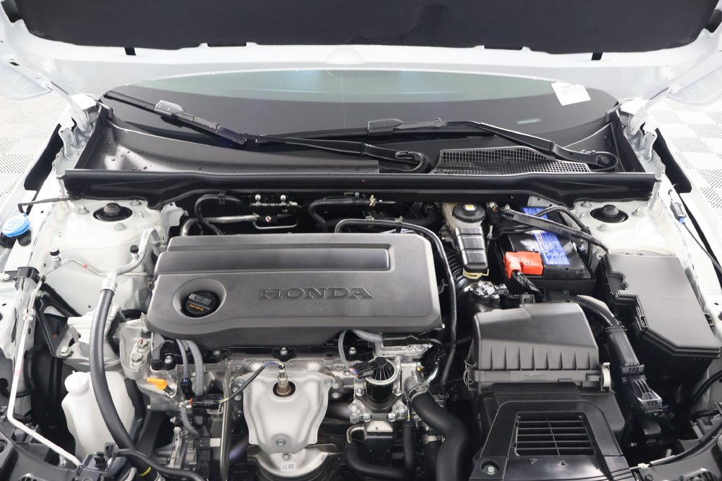 New 2026 Platinum White Pearl Honda LX image 10