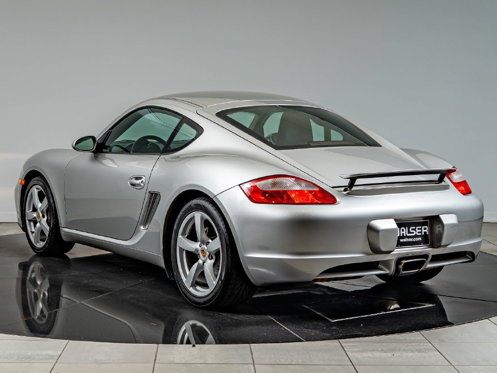 Used 2007 Arctic Silver Metallic Porsche  image 2