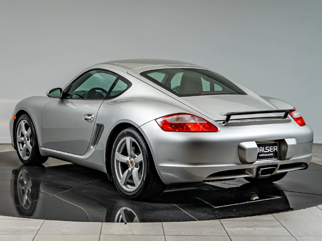 Used 2007 Arctic Silver Metallic Porsche  image 2