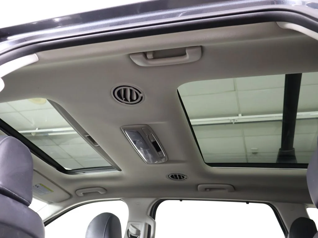 Used 2020 Gray Kia SX image 26