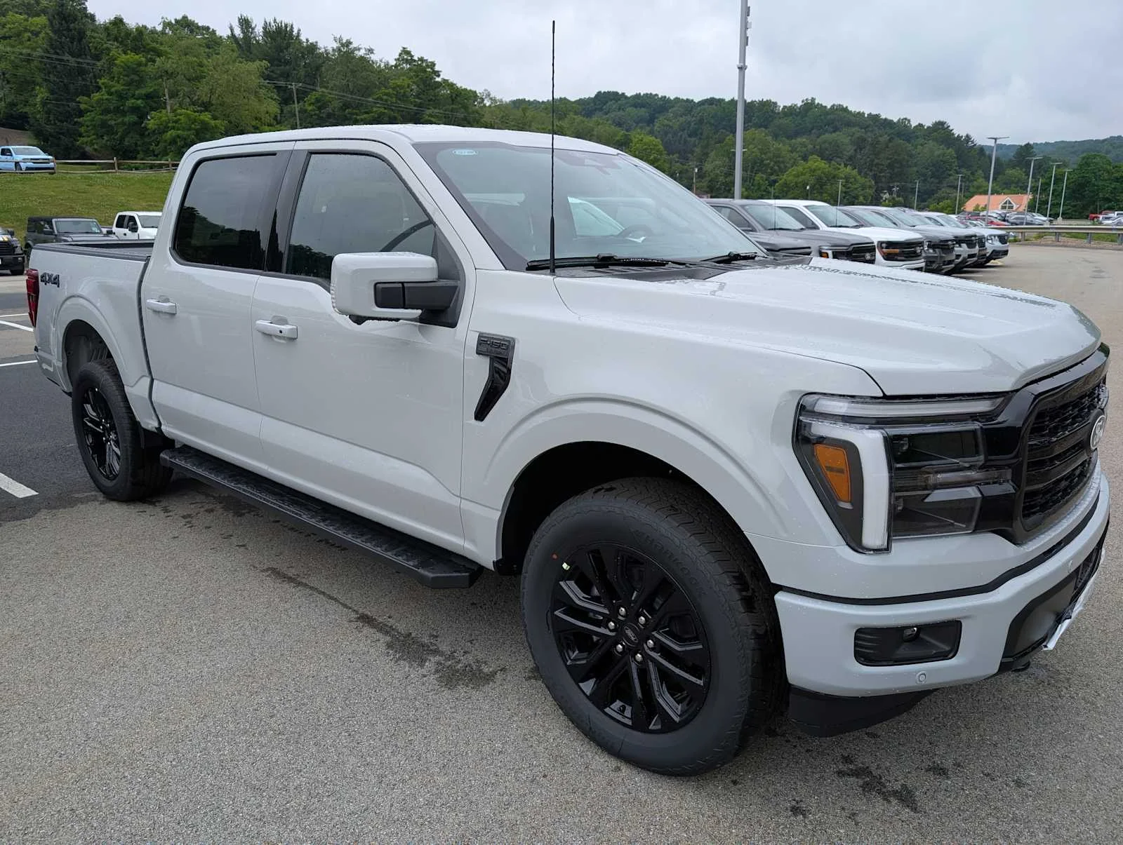 New 2026 Avalanche Ford Lariat® image 6