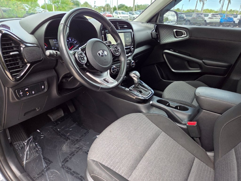 Used 2021 Gravity Gray Kia EX image 29