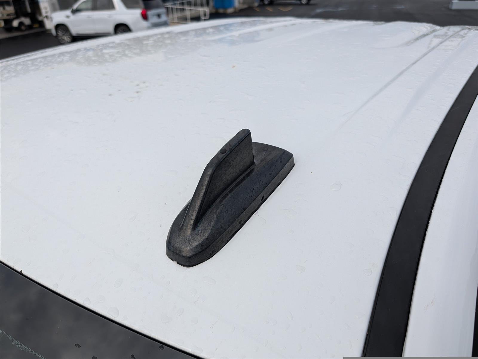 Used 2020 SUMMIT WHITE Chevrolet Custom image 39