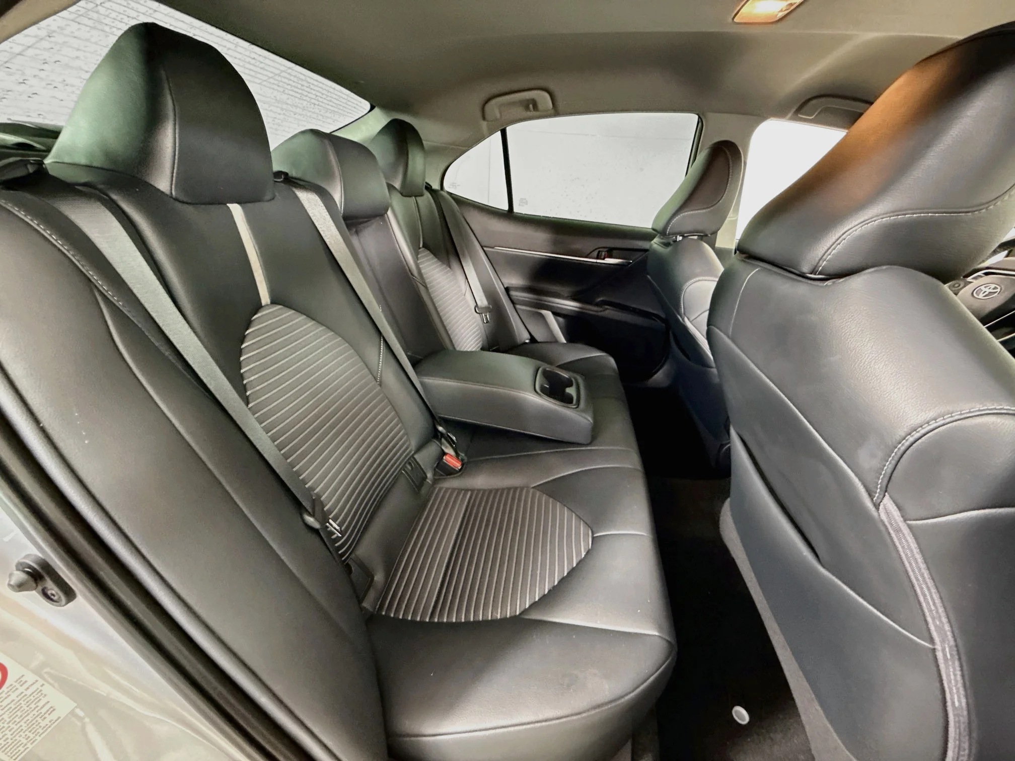 Used 2018 Celestial Silver Metallic Toyota SE image 24