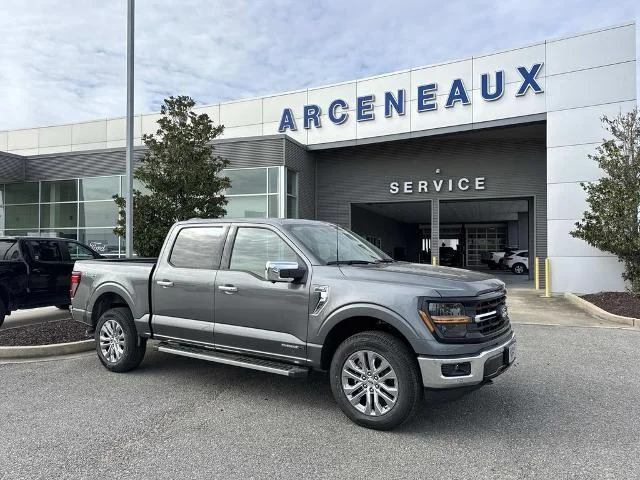 New 2026 Carbonized Gray Metallic Ford XLT image 13