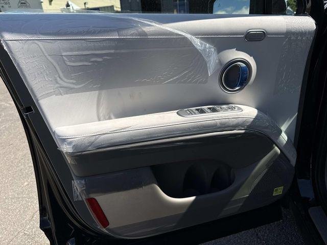 New 2026 Black Hyundai Blue SEL Premium 8P image 26