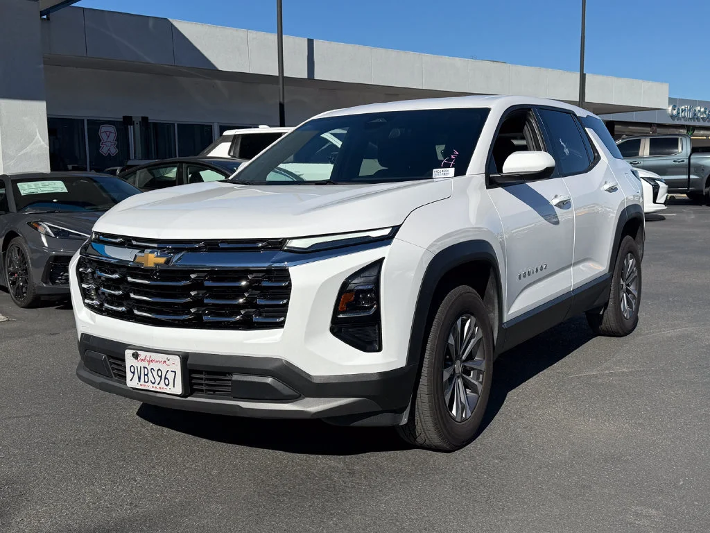 Used 2026 Summit White Chevrolet LT image 11