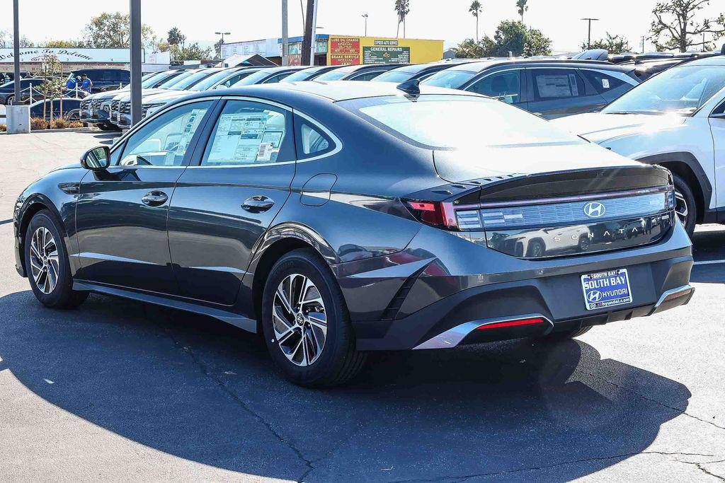 New 2026 Gray Hyundai Blue image 4