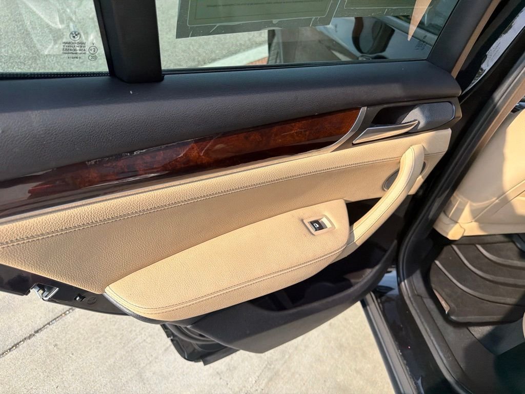 Used 2017 Black BMW sDrive28i image 15
