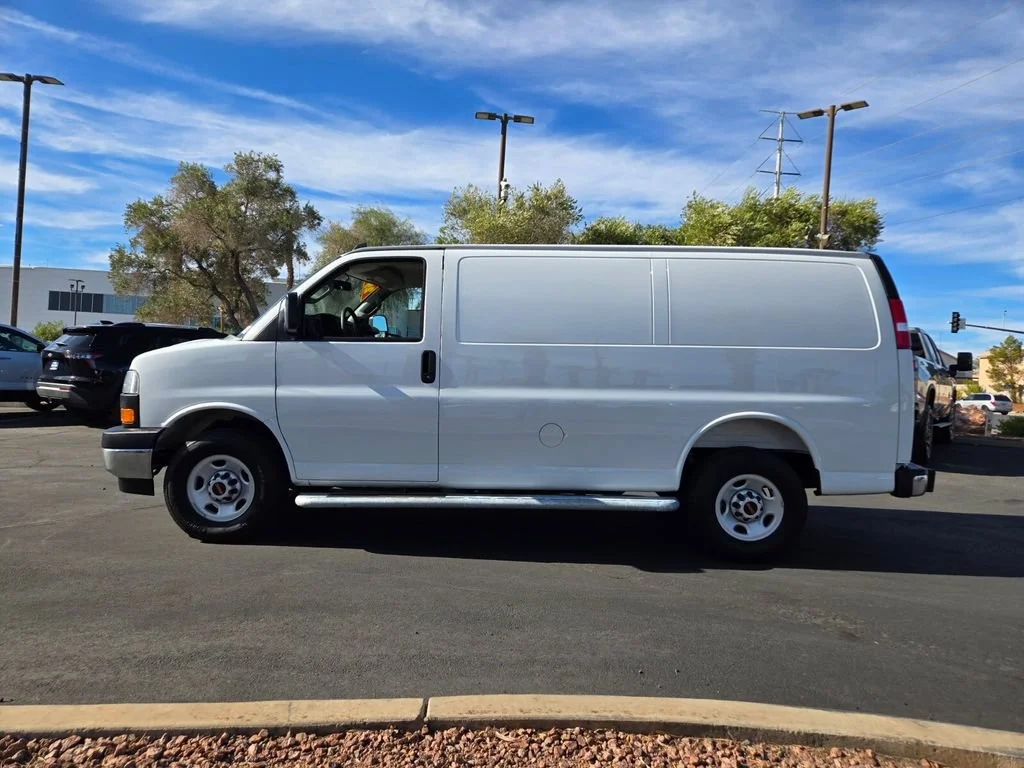 Used 2025 Summit White GMC Work Van image 3