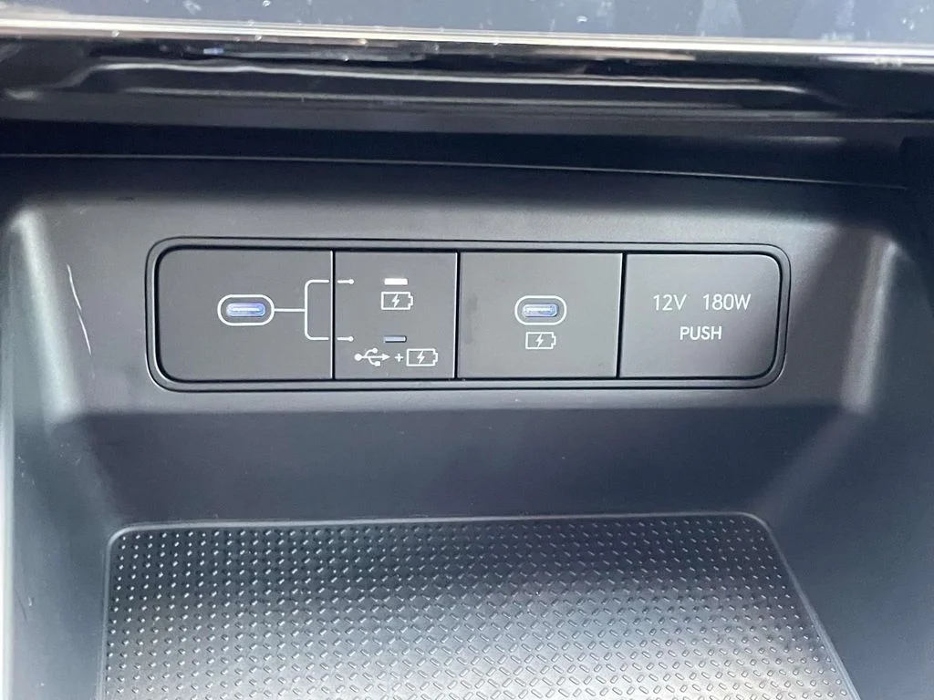 New 2026 Black Hyundai SEL image 28