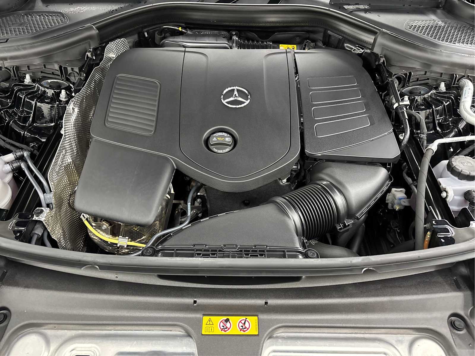 New 2026 Black Mercedes-Benz GLC 300 image 14
