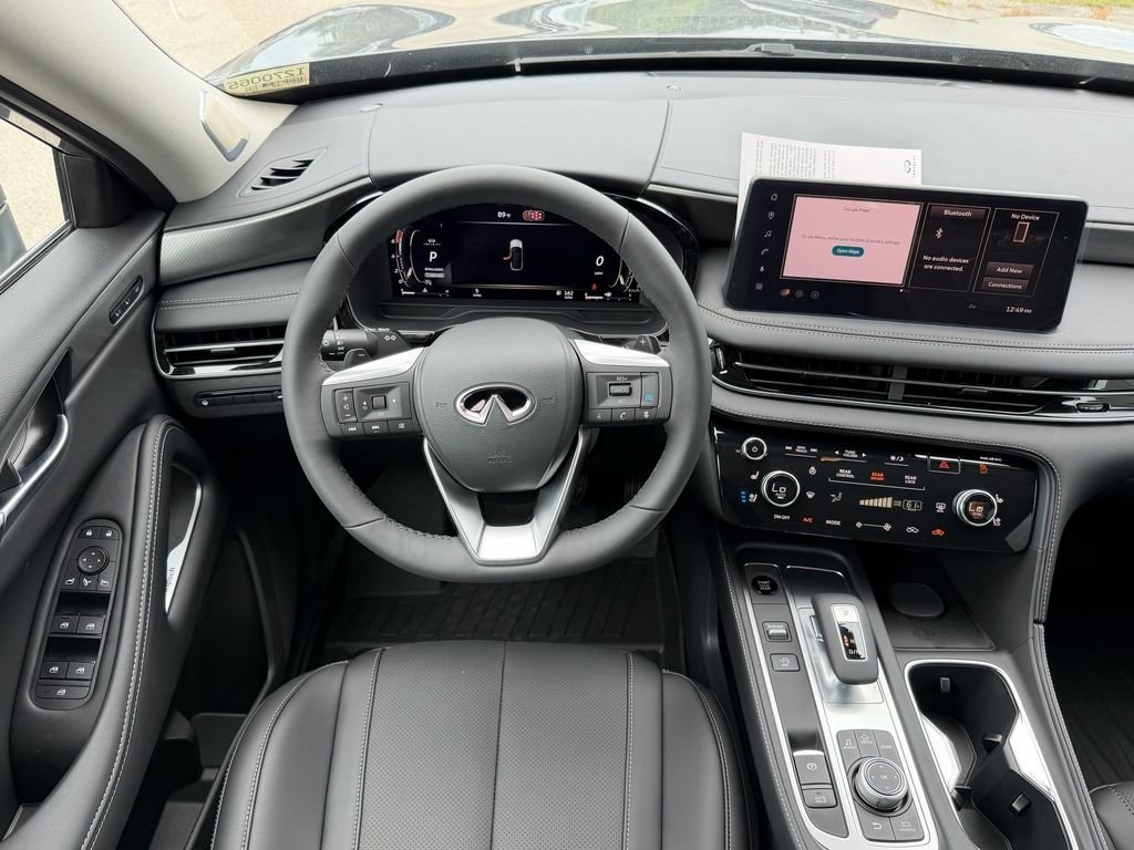 New 2027 GRAPHITE SHADOW INFINITI Luxe FWD image 17