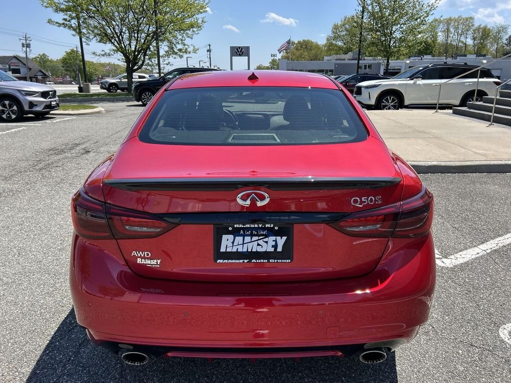Certified Used 2024 Red INFINITI Red Sport 400 image 26