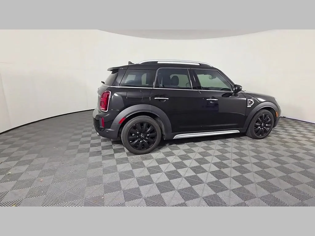 Used 2022 Midnight Black Metallic MINI Cooper S image 37