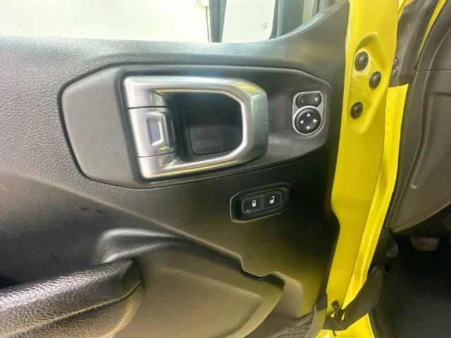 Used 2023 Yellow Jeep Sport S image 23