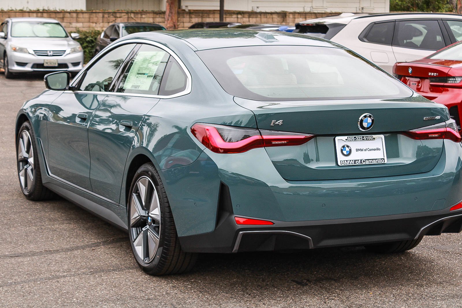 New 2026 Cape York Green Metallic BMW eDrive40 image 4