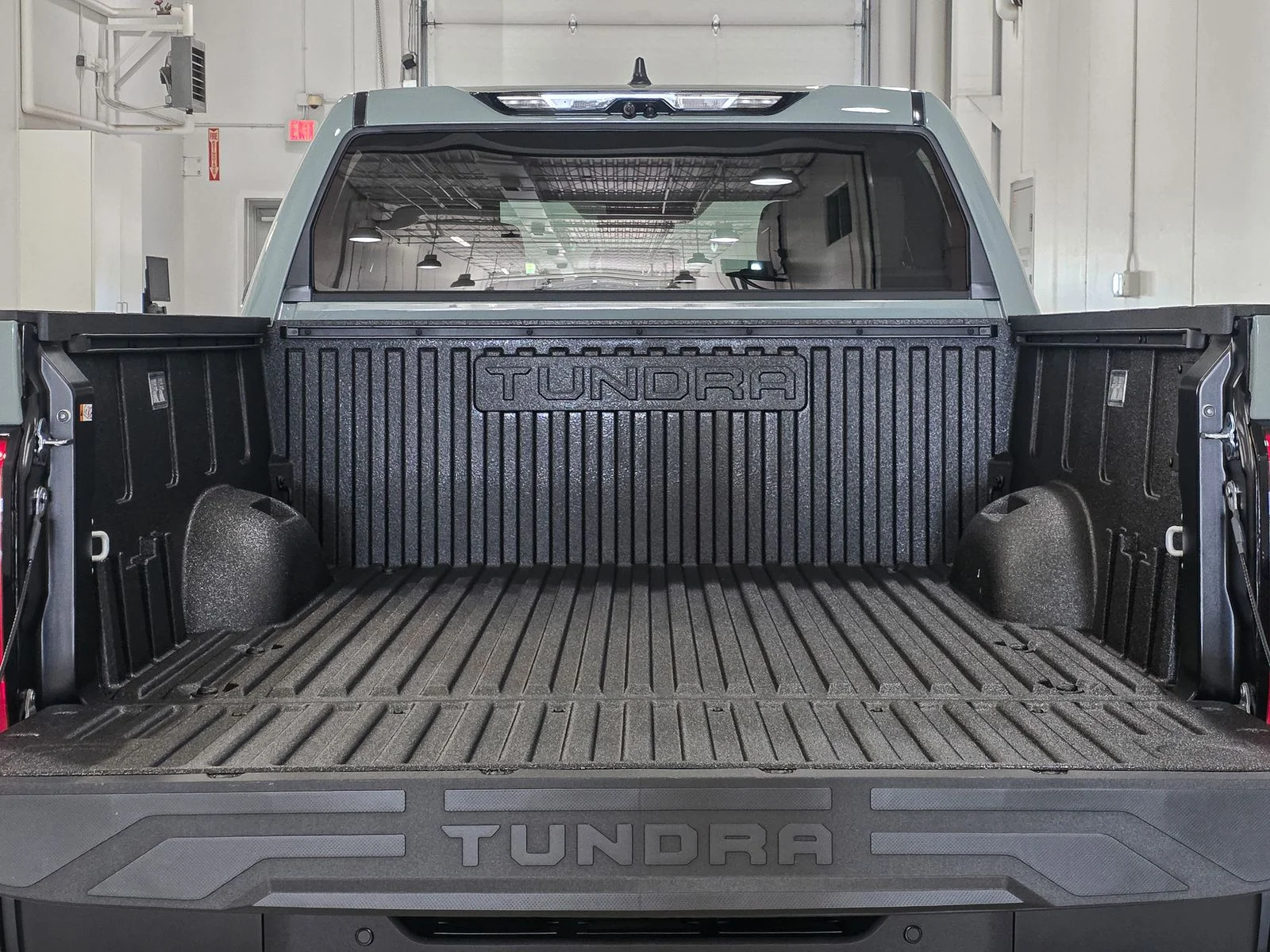2026 Toyota Tundra SR5 - Photo 17
