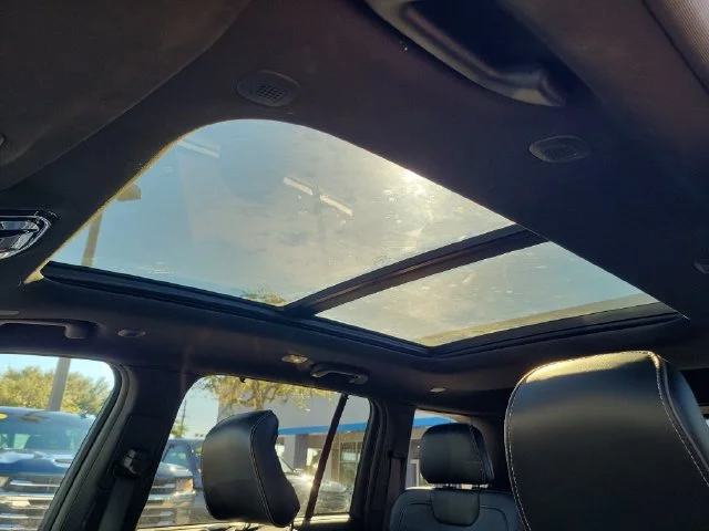 2023 Jeep Grand Cherokee Overland - Photo 37