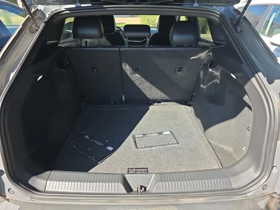 Used 2024 Gray Volkswagen Standard image 12