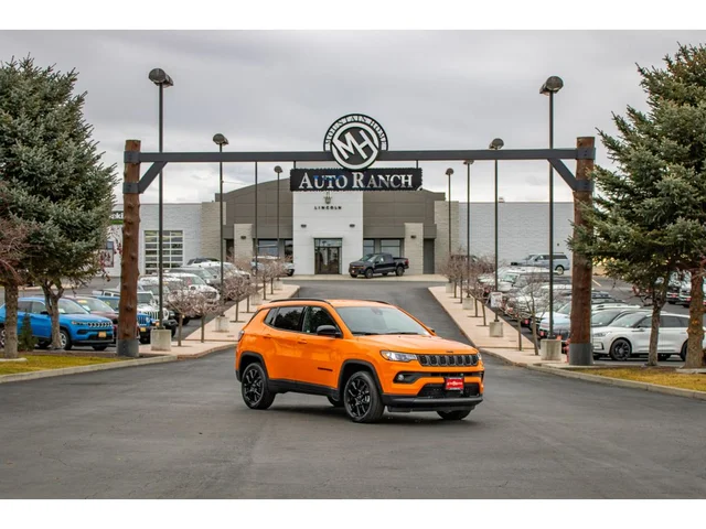 2026 Jeep Compass Latitude Altitude