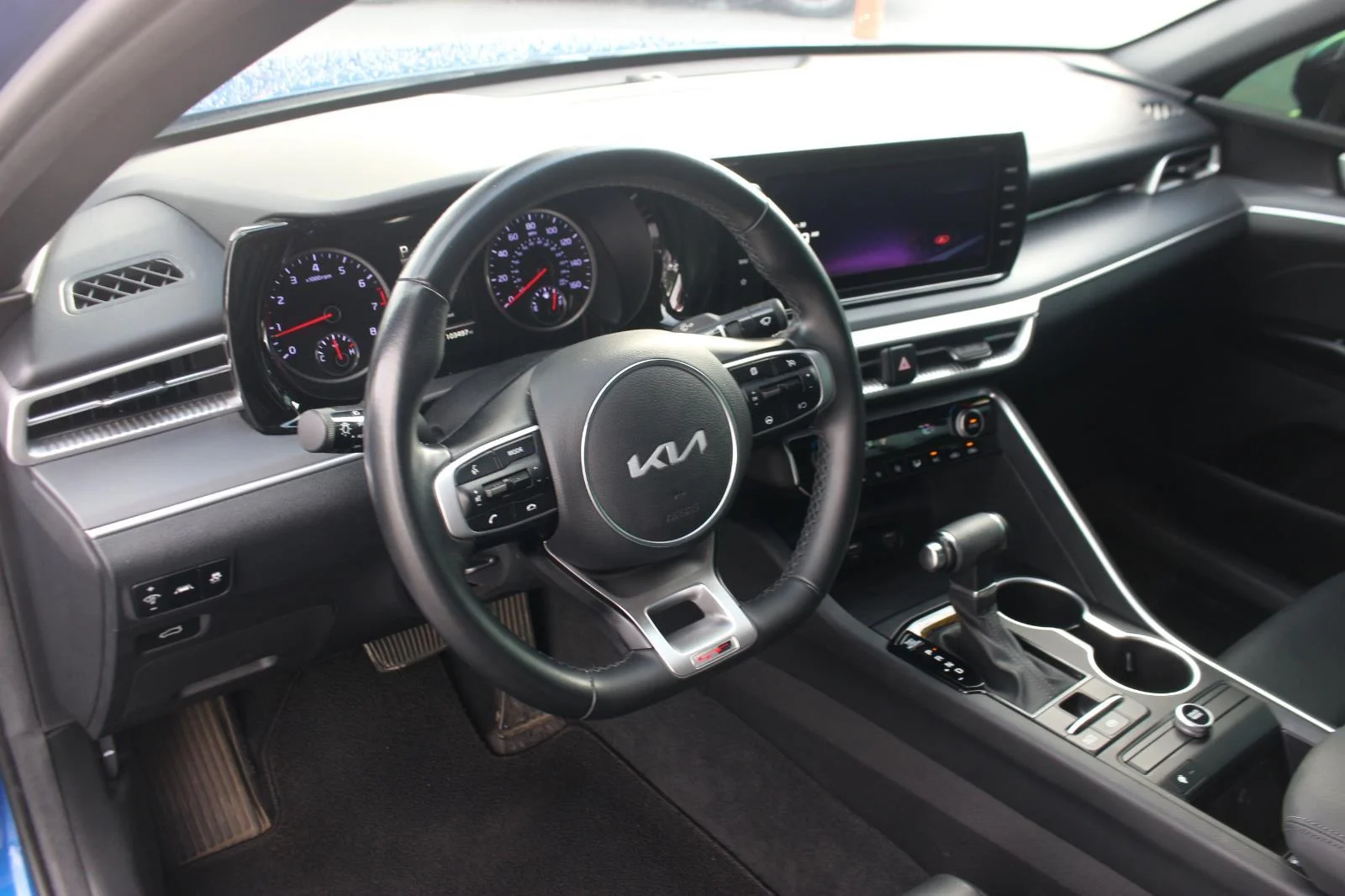 Used 2022 Blue Kia GT-Line image 14