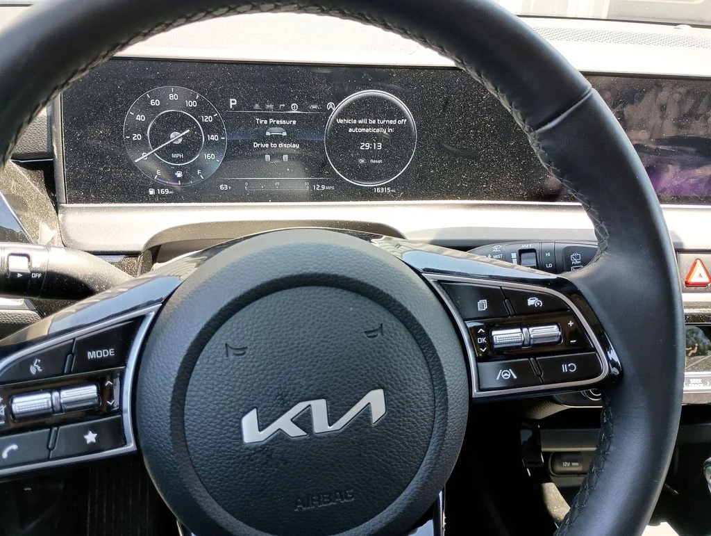 Used 2024 Orange Kia S image 21