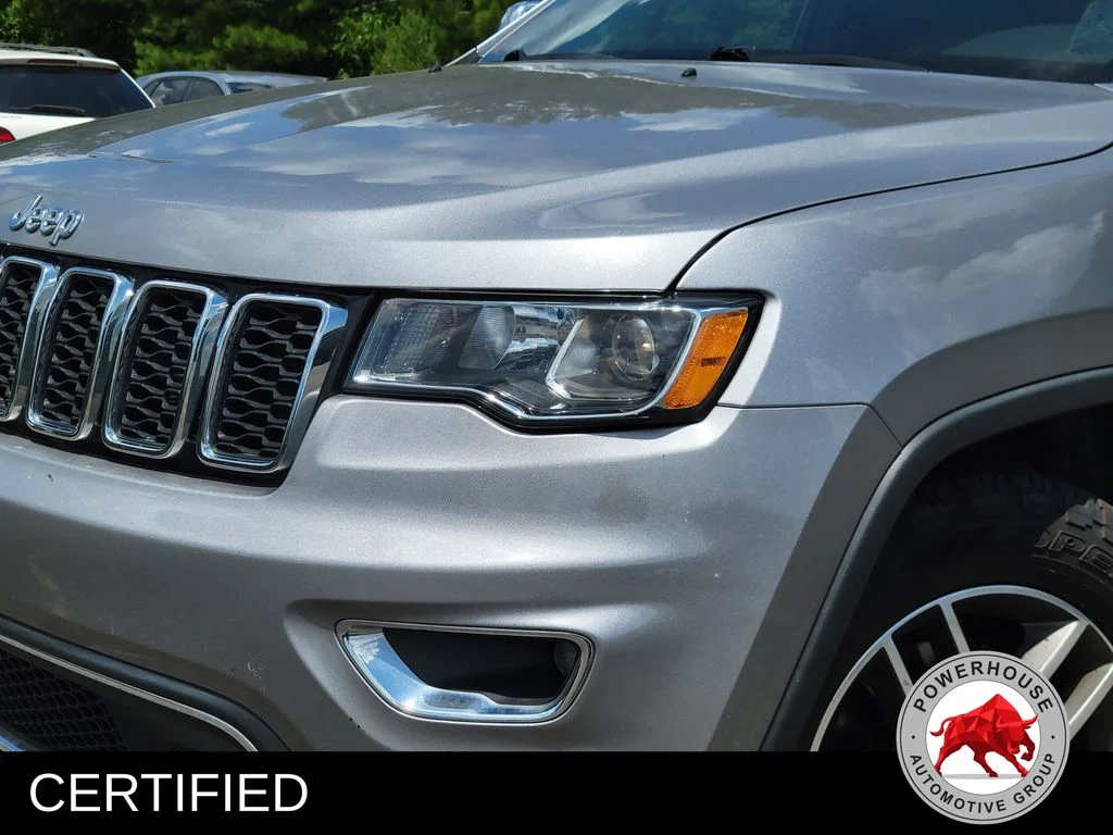 Used 2019 Silver Jeep Limited image 11