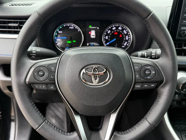 Used 2022 Black Toyota SE image 15