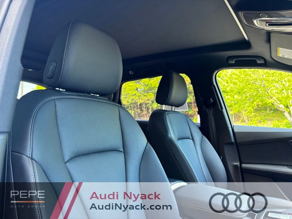 Used 2025 White Audi 55 Premium Plus image 23