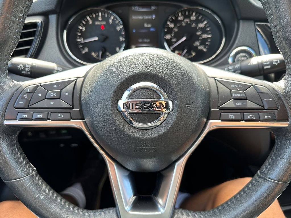 Used 2017 Gray Nissan SV image 19