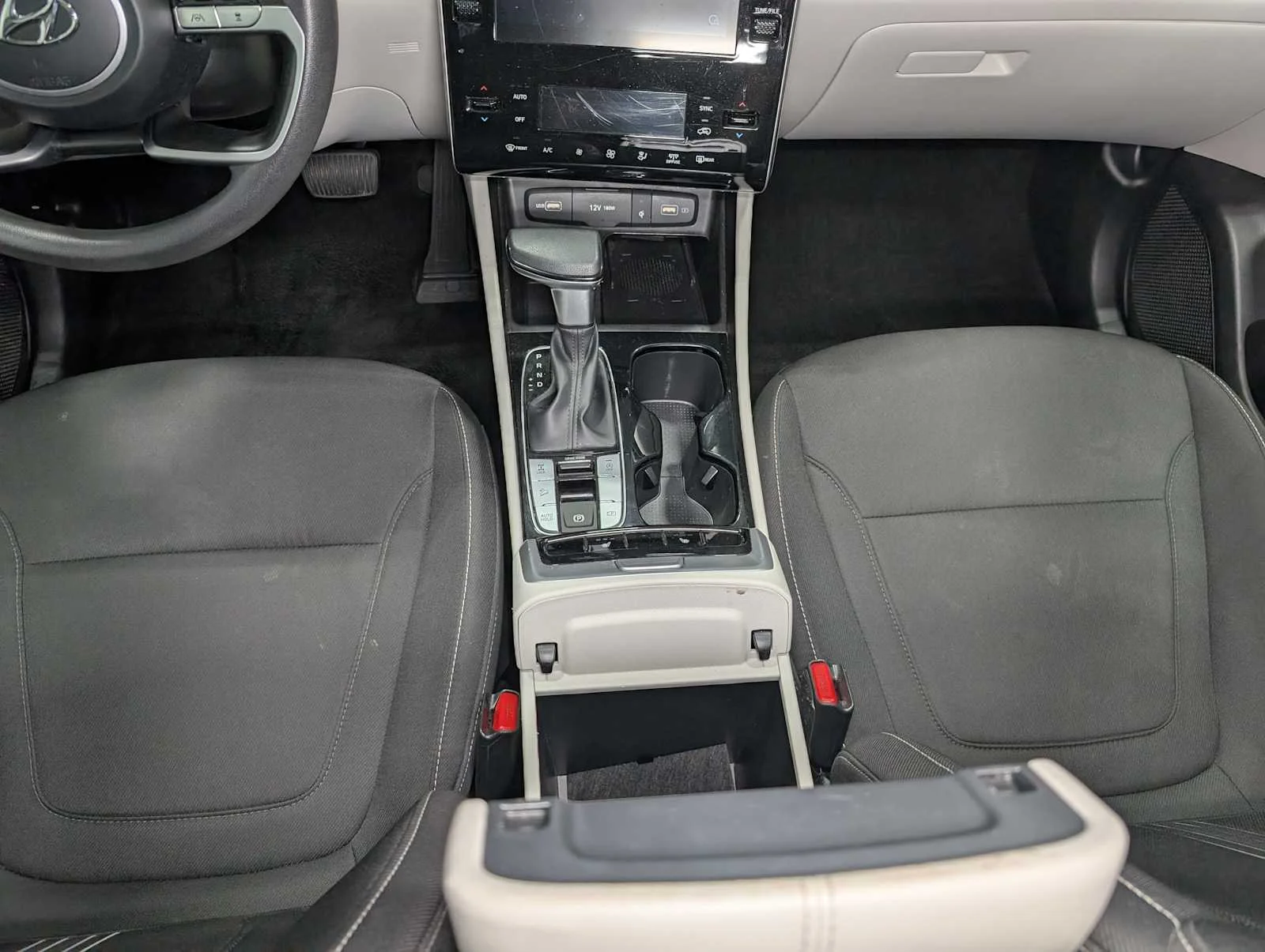 Used 2024 Hampton Gray Hyundai SEL image 19