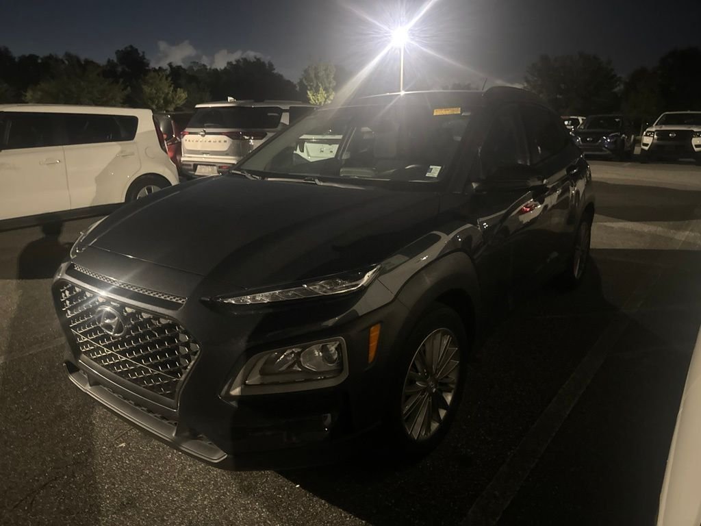 Used 2021 Gray Hyundai SEL image 2