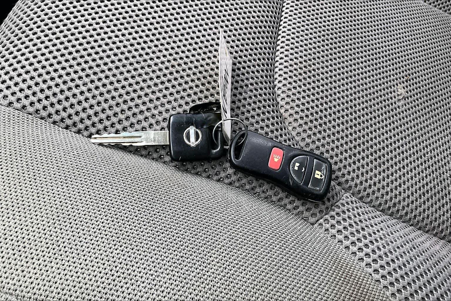 Used 2018 Gun Metallic Nissan SV V6 image 14