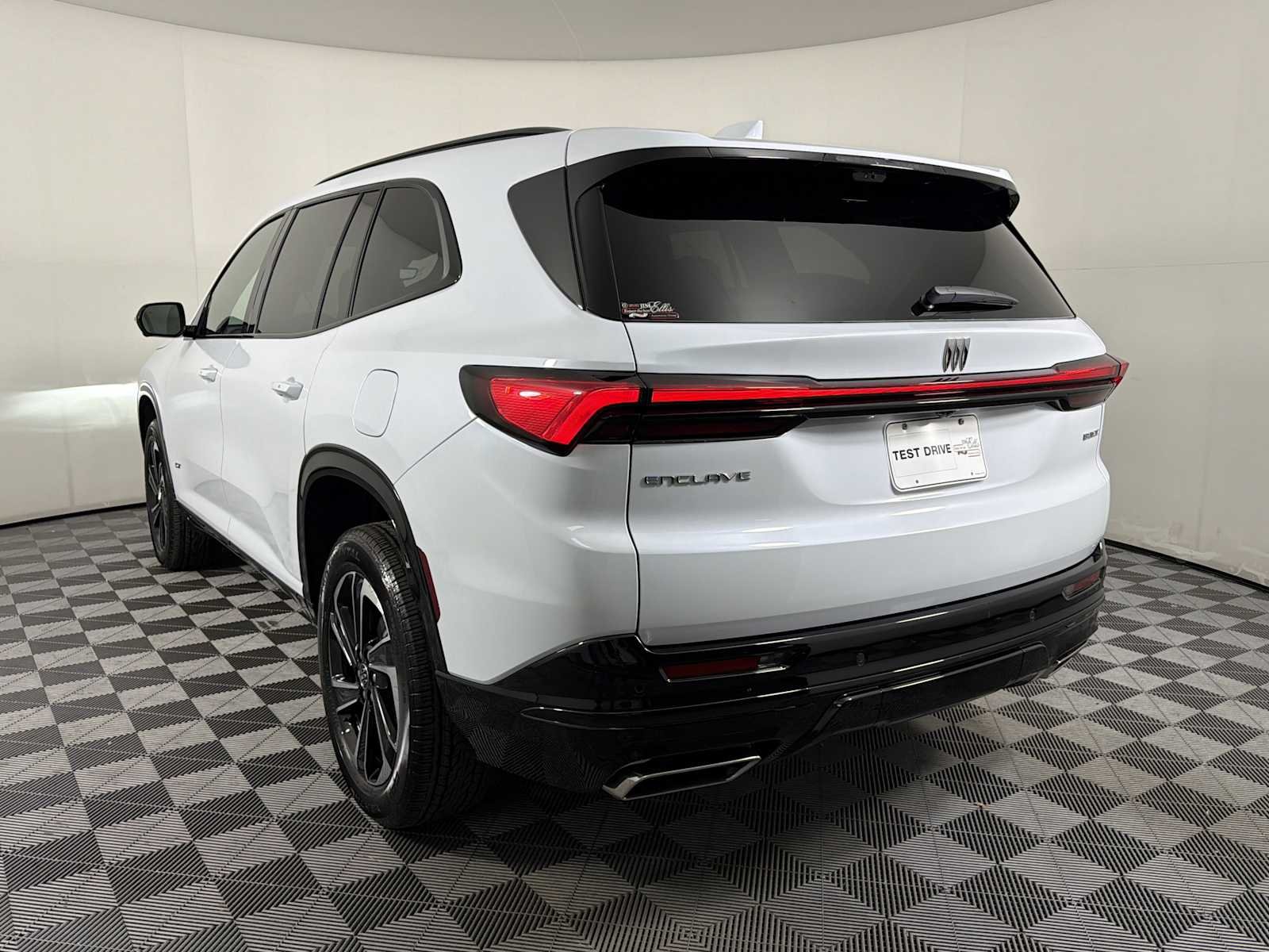 New 2026 Iridescent White Tricoat Buick Sport Touring image 4