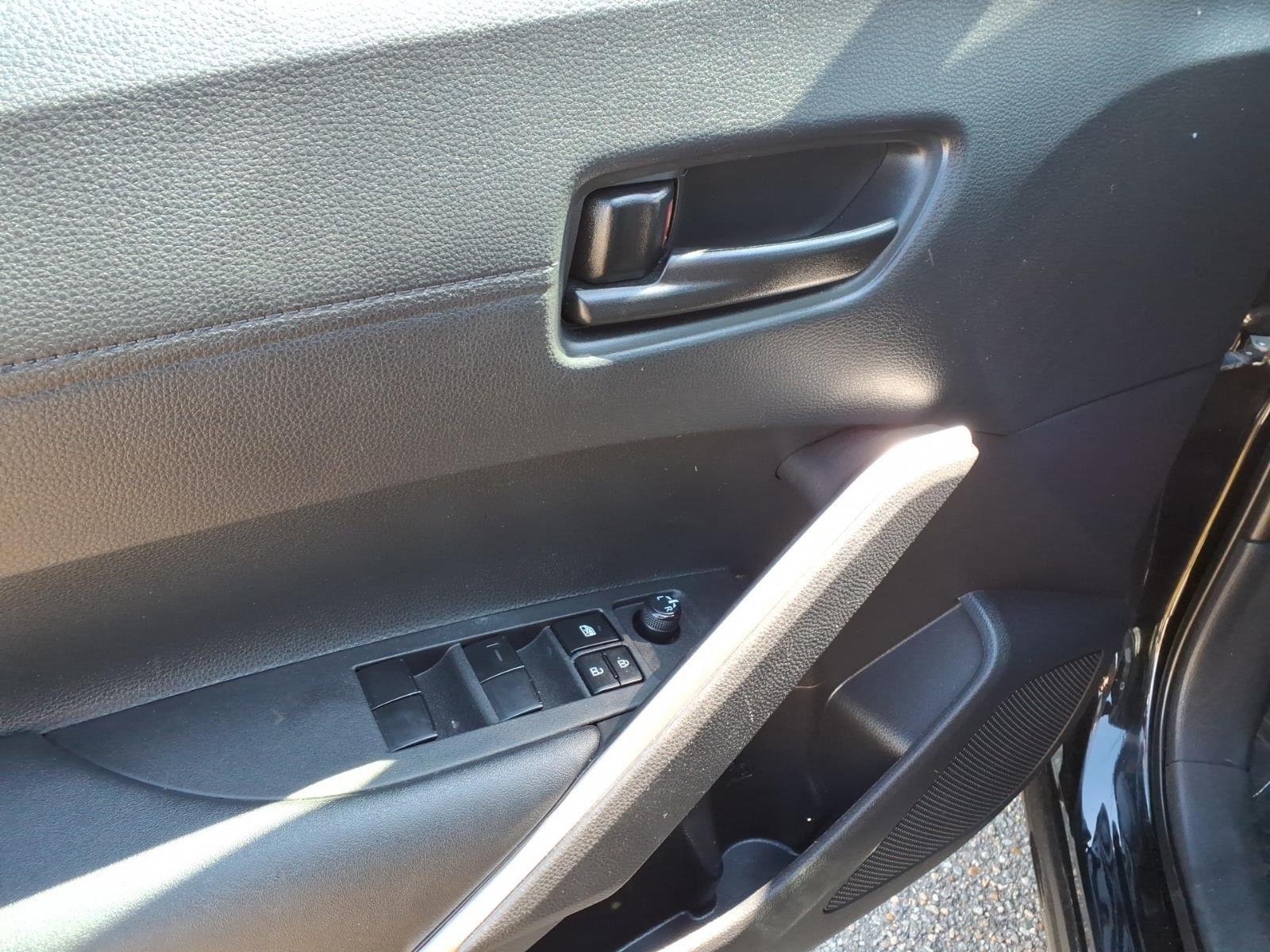 2022 Toyota Corolla Cross LE - Photo 16