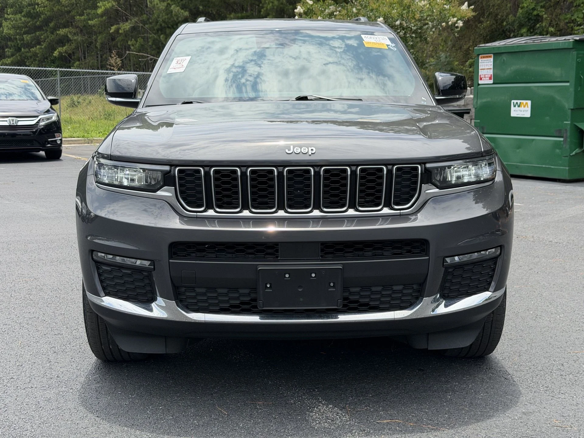 Used 2023 Metallic Jeep Limited image 22