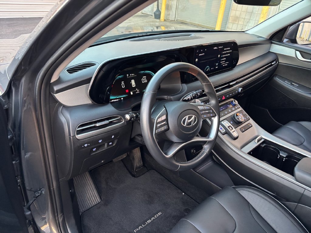 Used 2025 Gray Hyundai XRT image 38