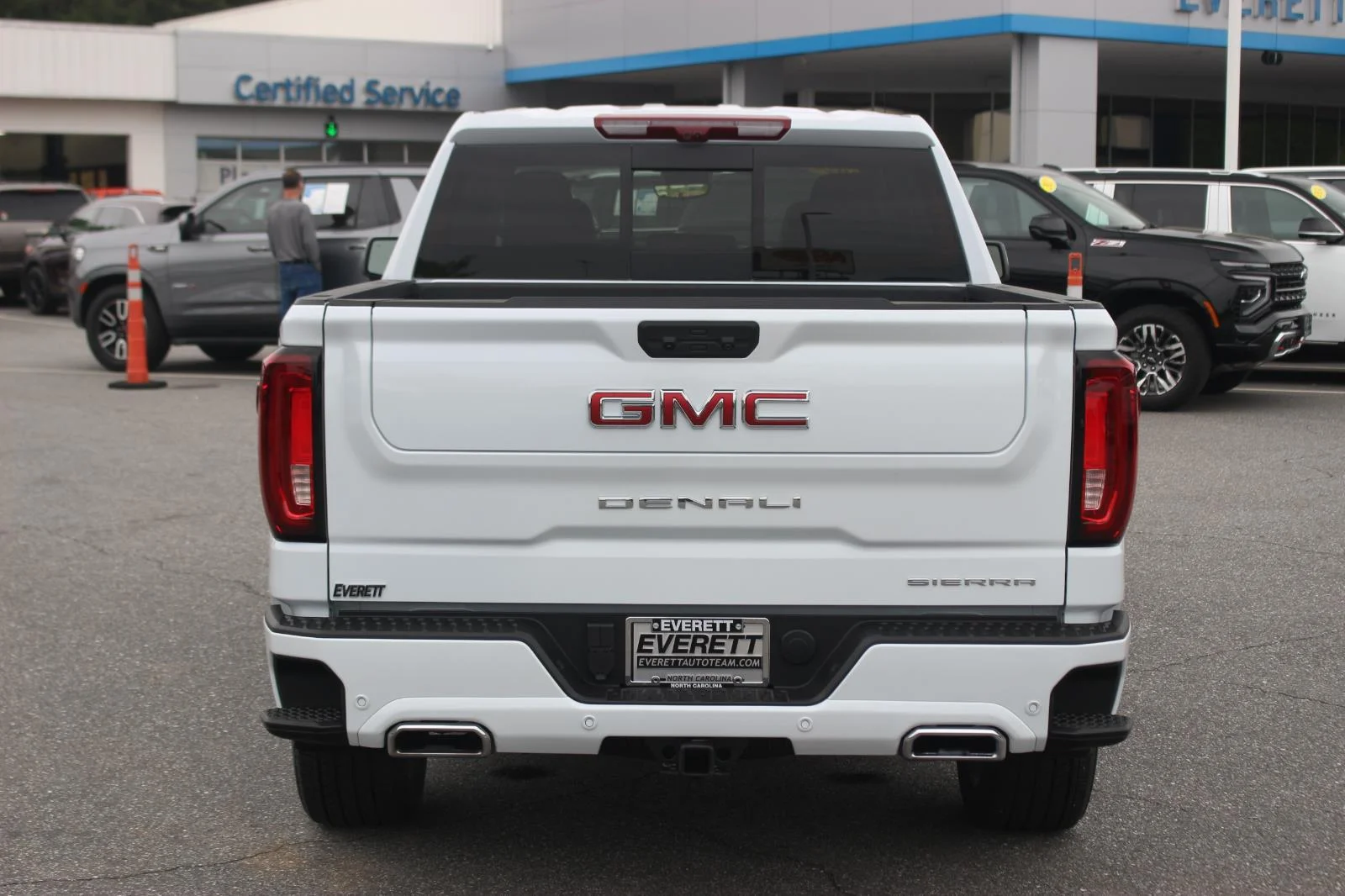 Used 2026 Glacier White Tricoat GMC Denali image 6